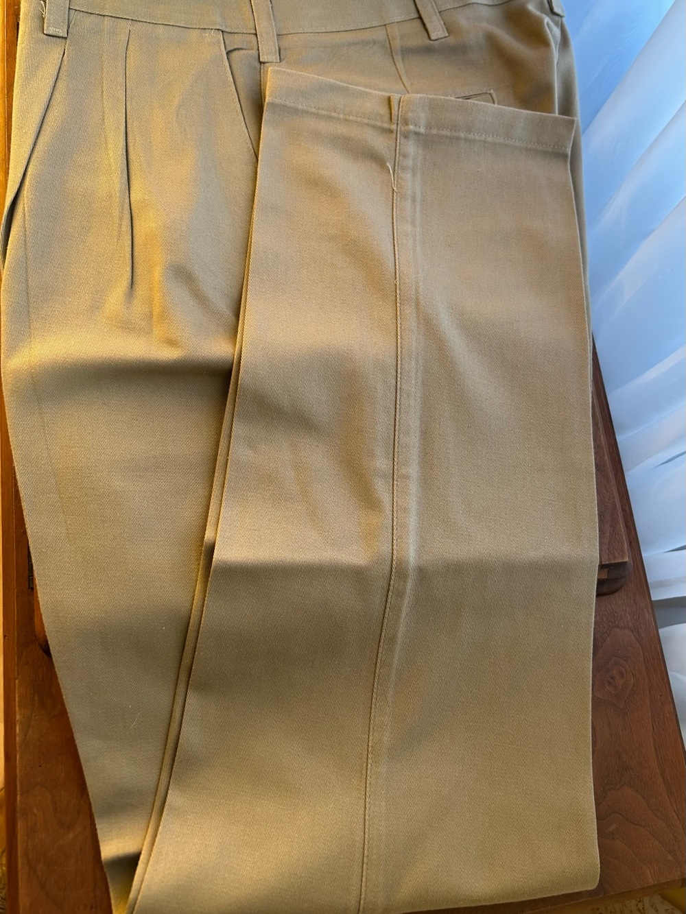 Dark Khaki Wrangler RIATA 35x34 - 95GO